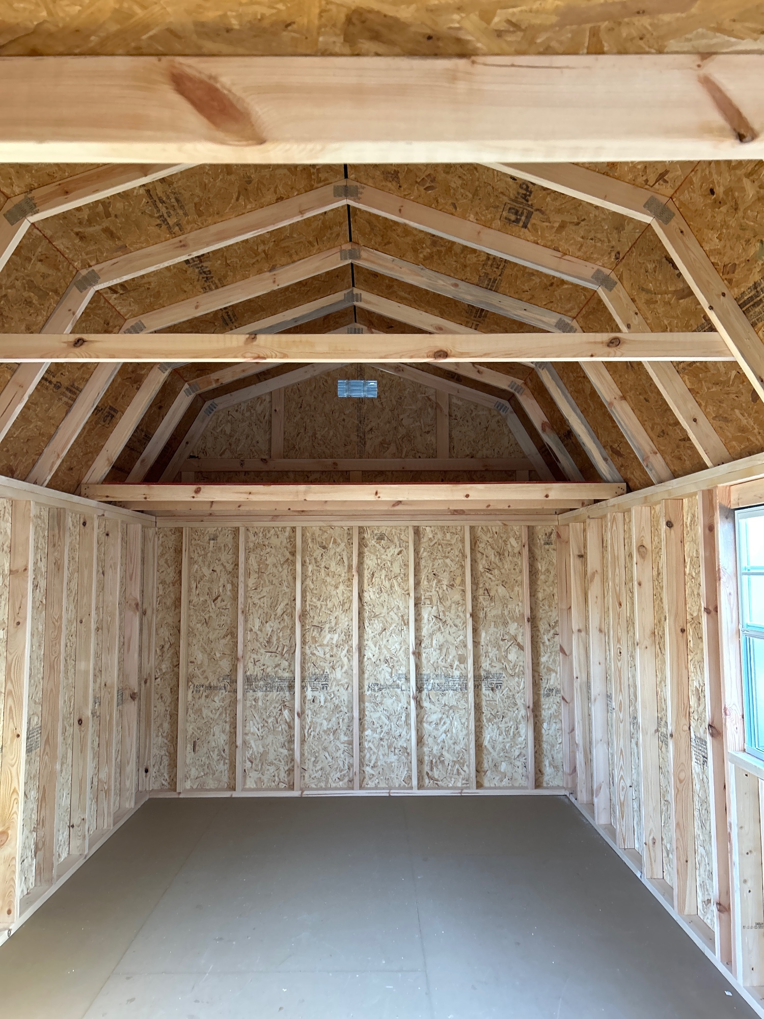 Lofted Barn - 10x20 interior