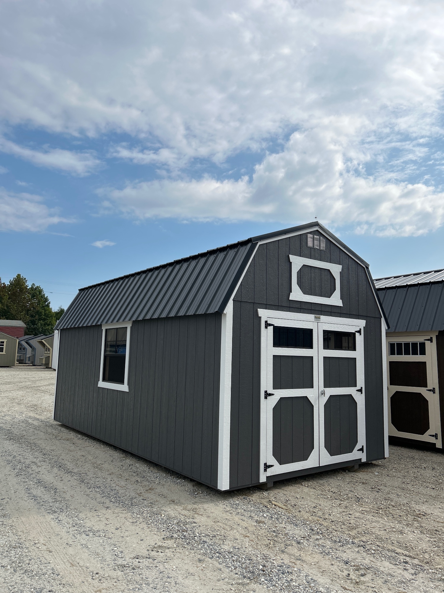 Lofted Barn - 10x20