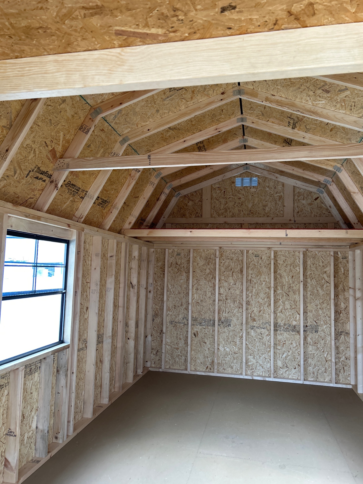 Lofted Barn - 10x20 interior