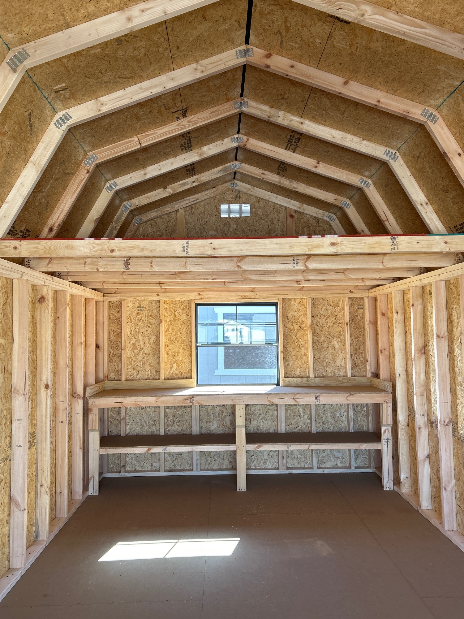 Lofted Barn - 10x20 interior