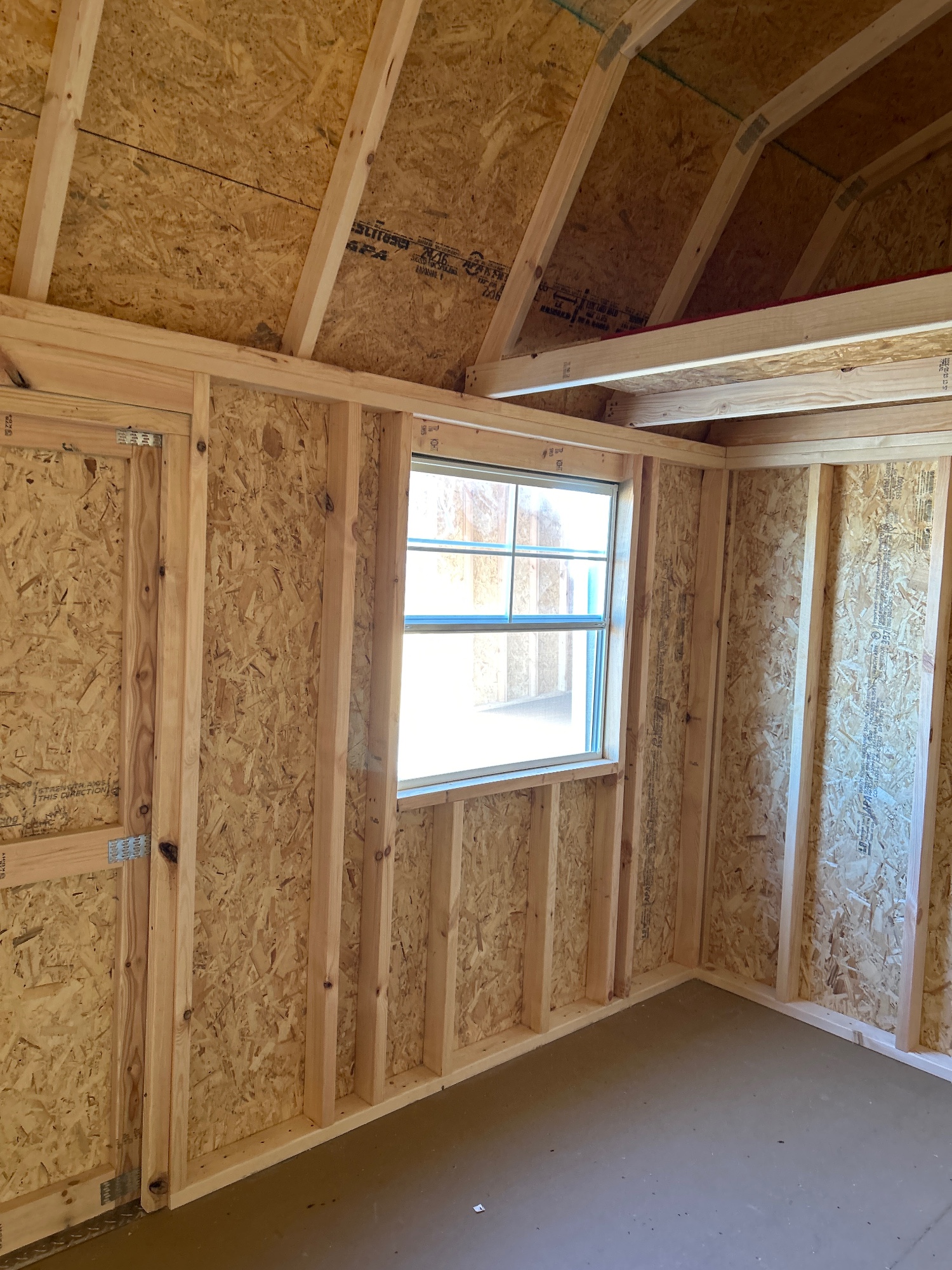 Lofted Barn - 10x20 interior